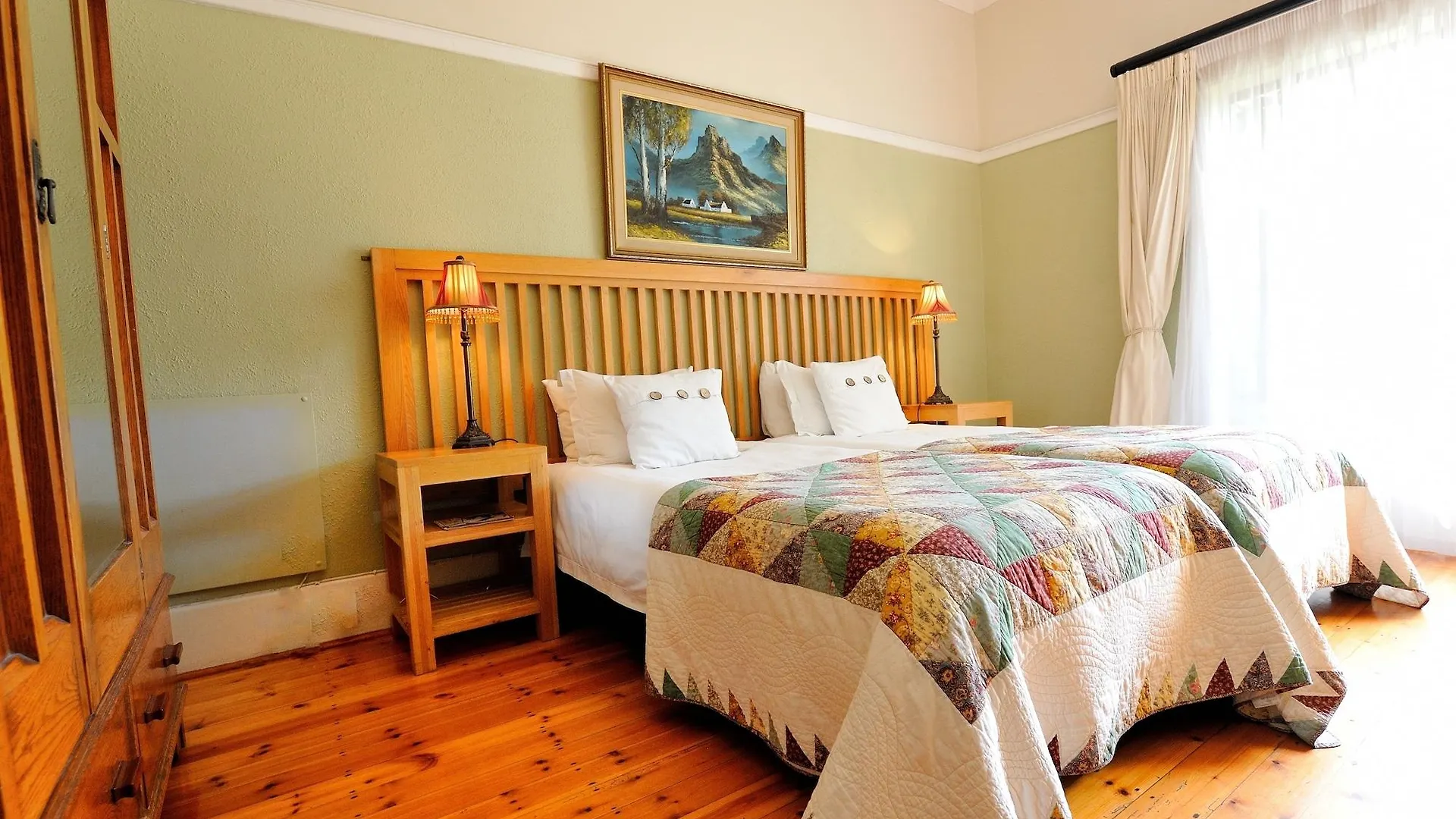 Bed & Breakfast Beachwalk Bed And Breakfast - #Solar Energy #No Loadshedding Port Elizabeth