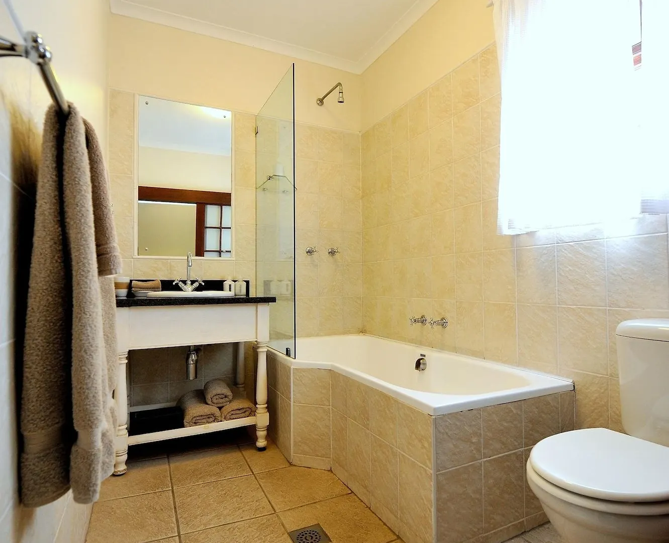 Beachwalk Bed And Breakfast - #Solar Energy #No Loadshedding Port Elizabeth Bed & Breakfast